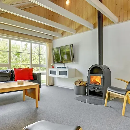 Munder - 1-2km To The Fjord By Interhome Feriehus